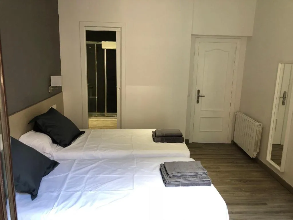 Room, Hostalin Madrid Atocha, Madrid