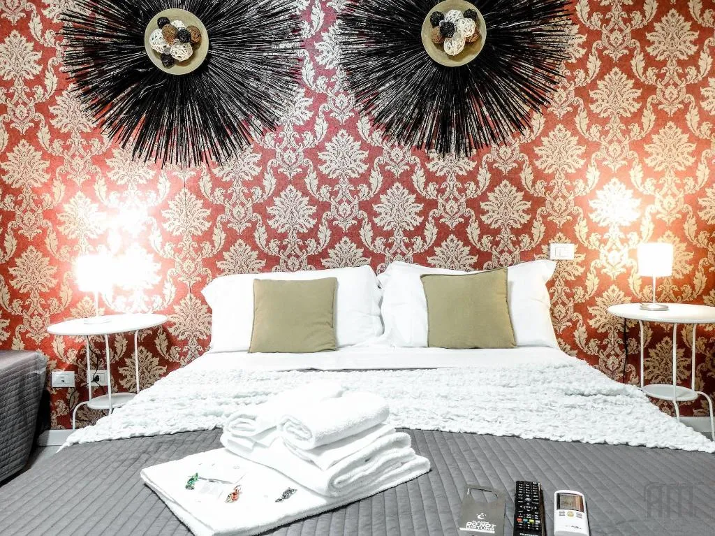 Room, Magic Door Rome, Naples
