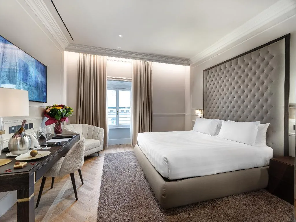 DOUBLE DELUXE Room, The Glamore Milano Duomo, Milan
