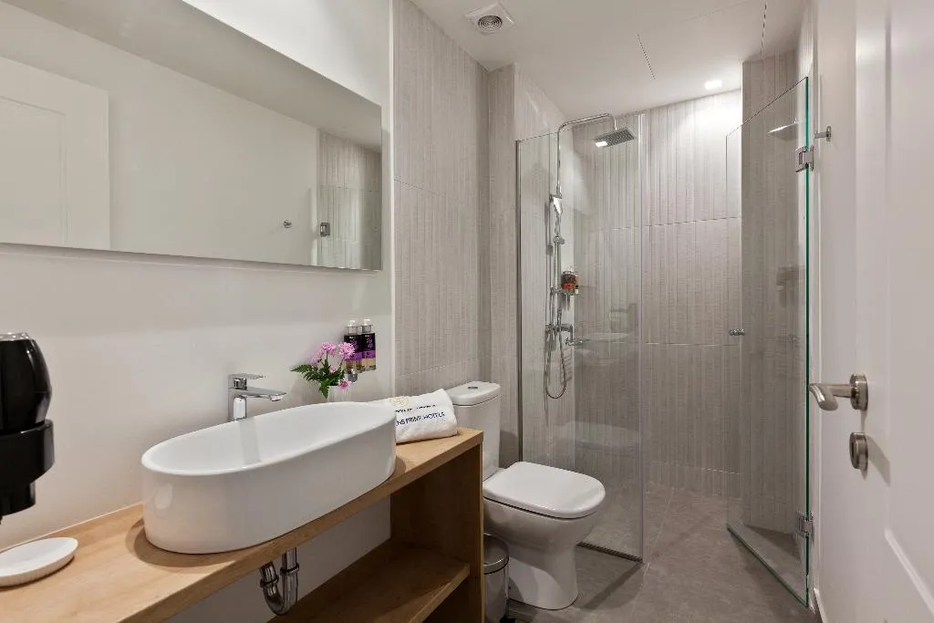 DOUBLE DELUXE WITH JACUZZI Room, Trendy By Athens Prime Hotels, Athens