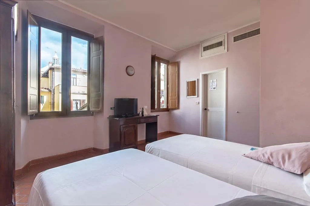 DOUBLE WITH VIEWS Room, Costantini, Florence