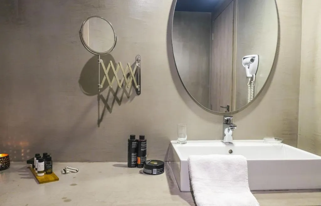 Room, Lotus Center Apartments, Athens