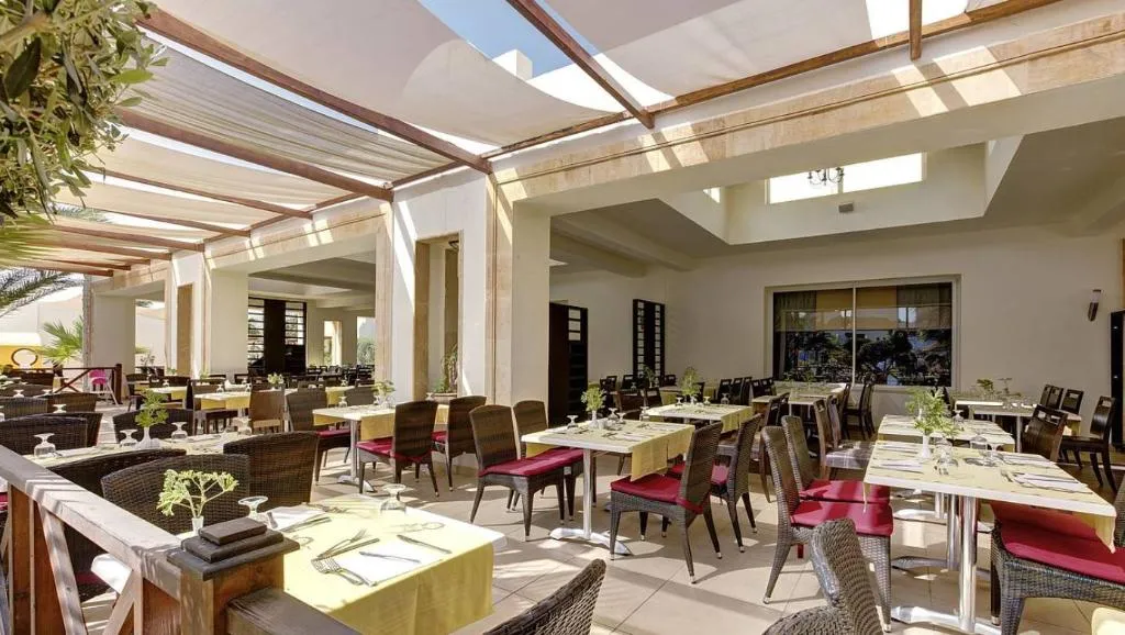 Restaurant, Golf Royal, Tunisia