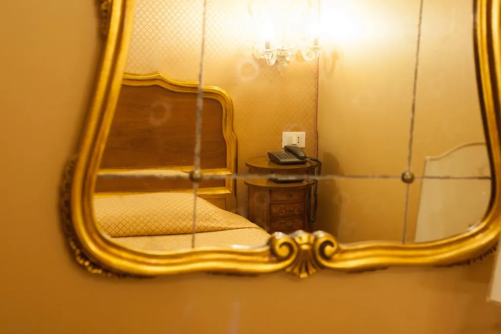 TRIPLE STANDARD Room, Hotel Locanda Canal, Venice
