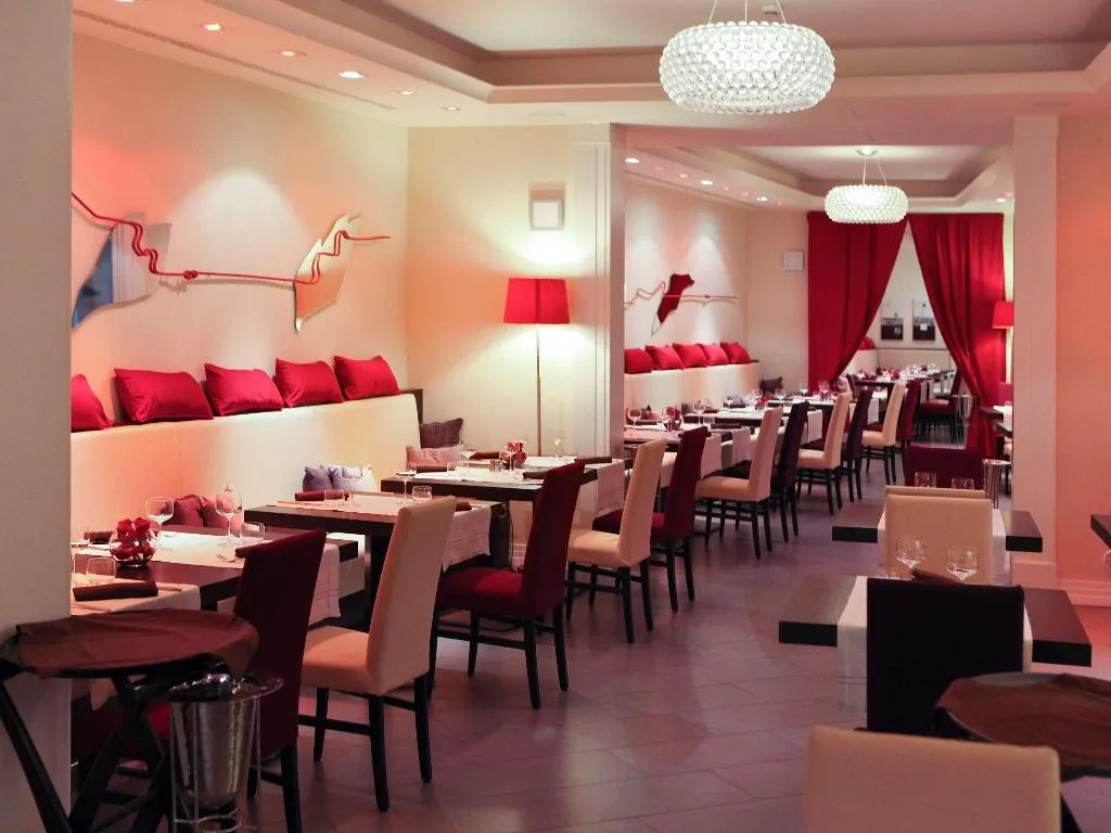 Restaurant, Palazzo Caracciolo Naples, Naples