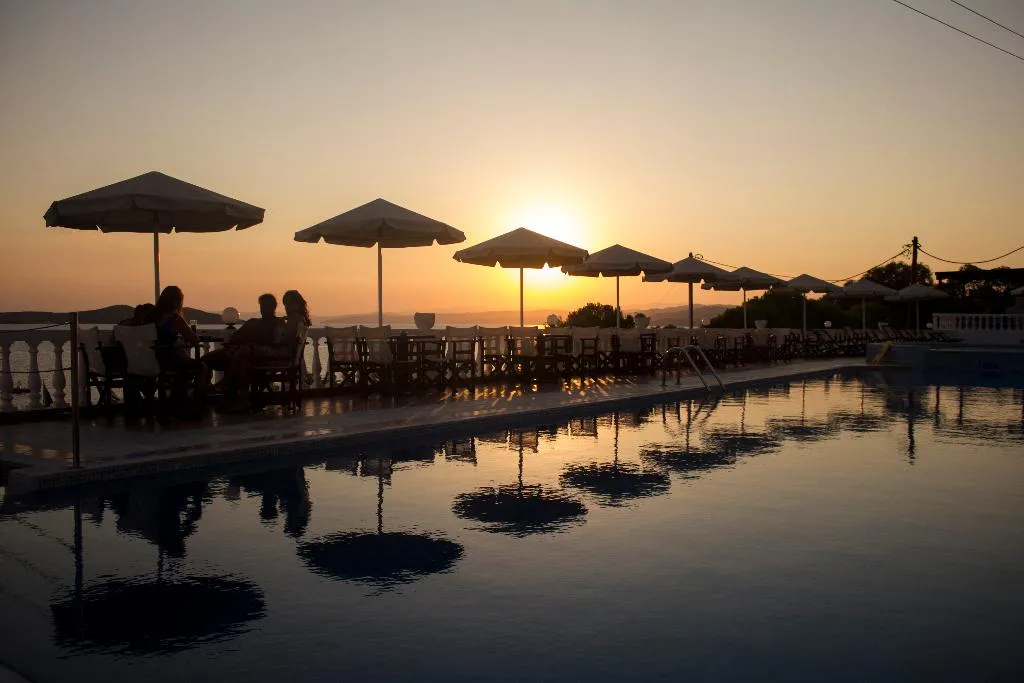 Pool, Akti Ouranoupol, Thessaloniki
