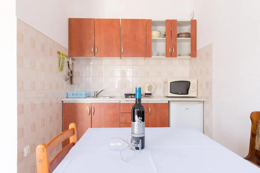 APARTMENT CAPACITY 3 Room, Apartments Danka, Istria