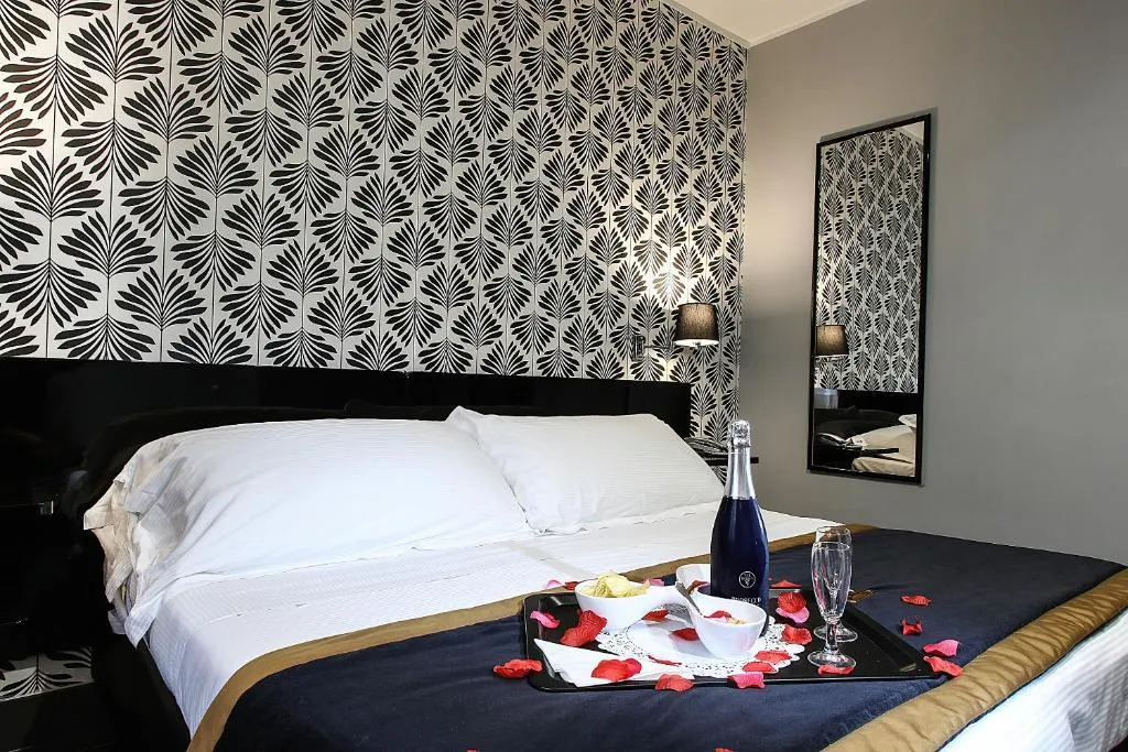 Double or Twin SUPERIOR Room, Best Western JFK Hotel, Naples