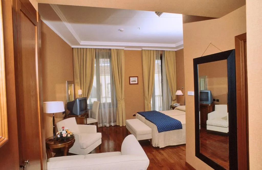 Room, Palazzo Turchini, Naples