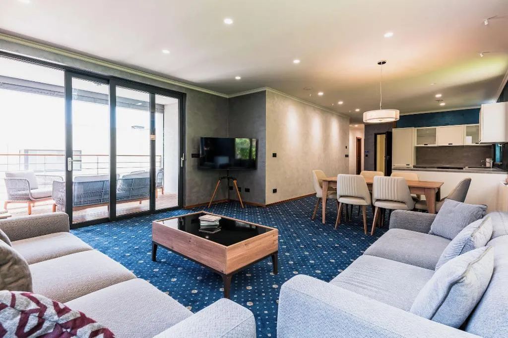 Room, Armerun Heritage Hotel & Residences, Split