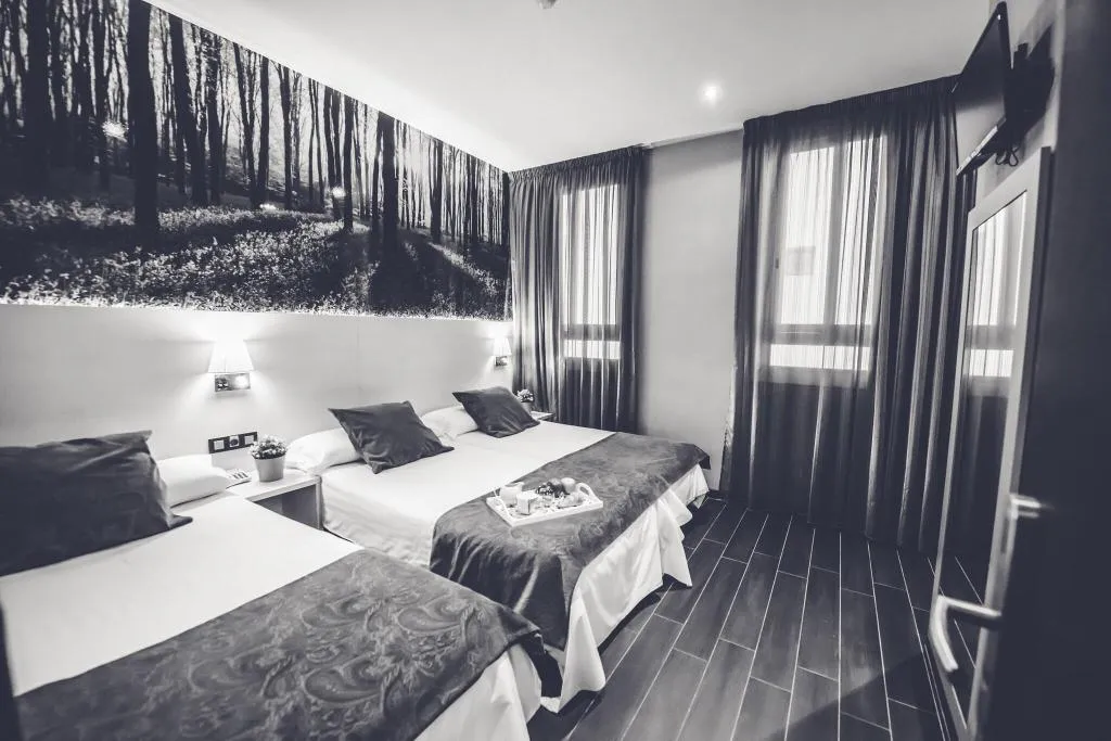 Room, Hostal Prado, Madrid