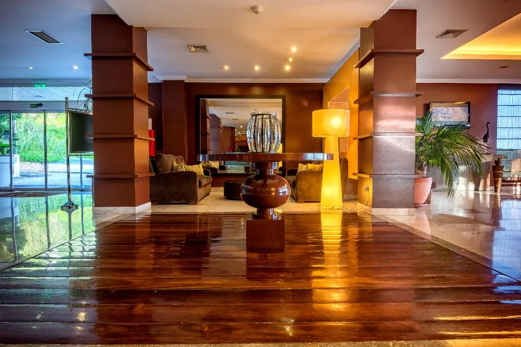Lobby, Amazonia Jamor, Lisbon