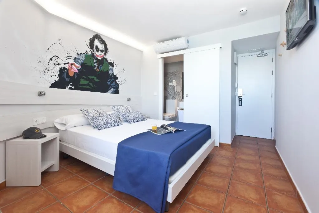 Double or Twin PREMIUM SEA VIEW Room, Ryans La Marina, Ibiza
