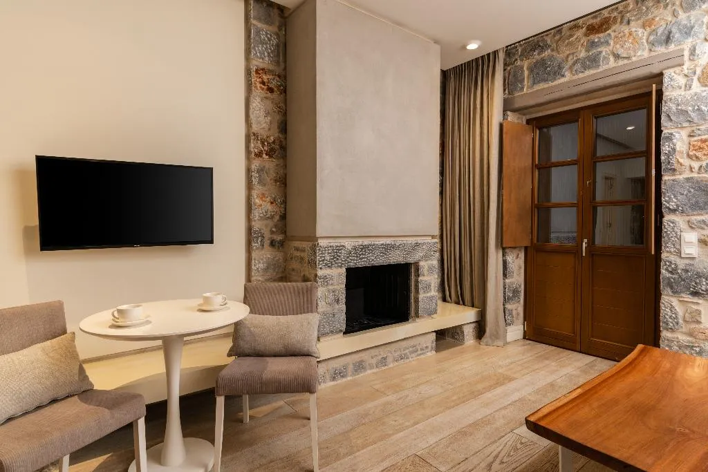 SUITE OCEAN VIEW ONE BEDROOM Room, 100 Rizes Seaside Resort, Athens