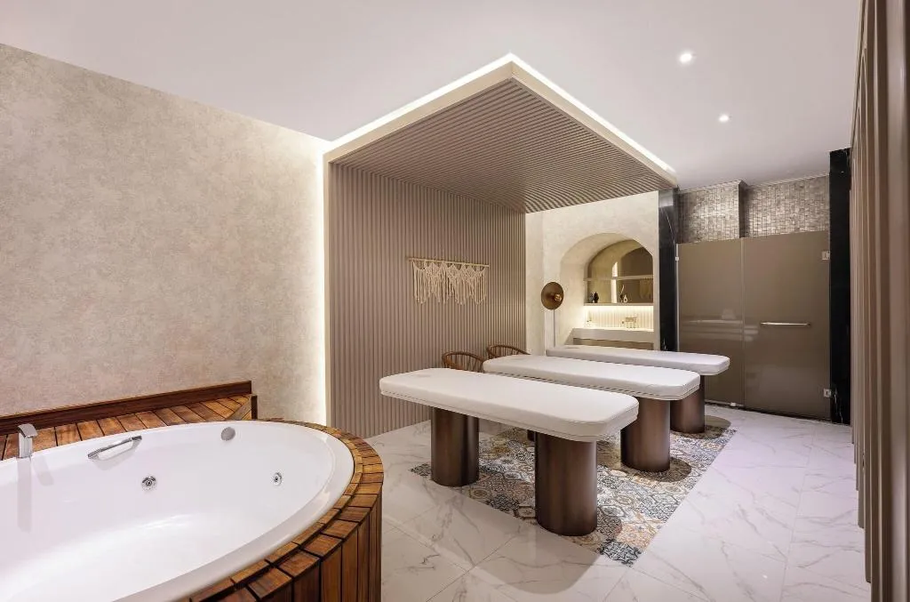 Sports and Entertainment, Side Premium, Antalya