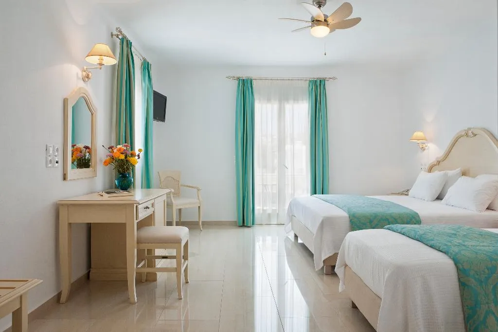 TRIPLE SUPERIOR Room, Kamari Hotel, Mykonos