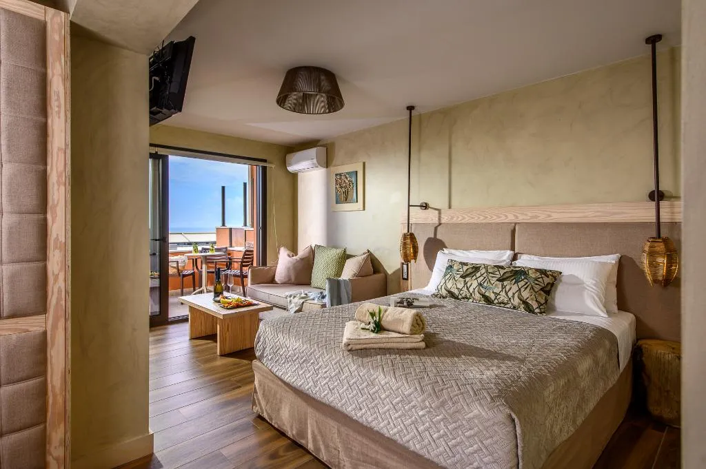 SUITE WITH JACUZZI Room, Esperides Resort Crete, Crete