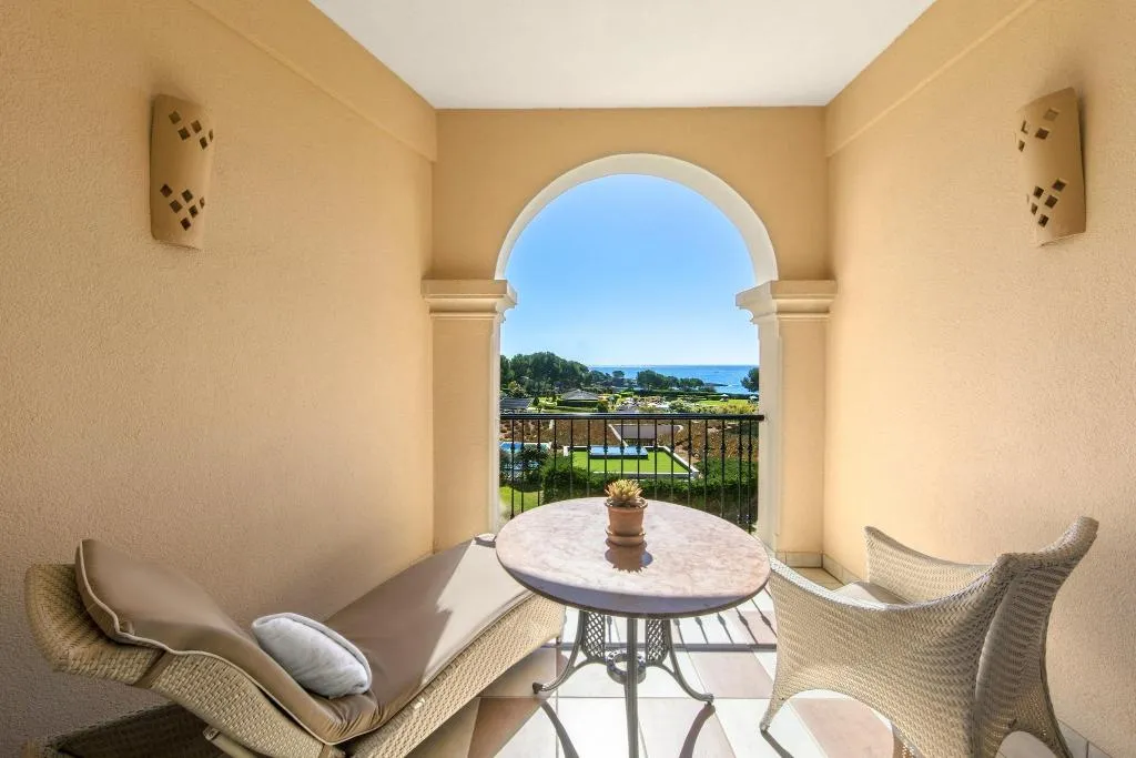 Room, The St. Regis Mardavall Resort, Majorca