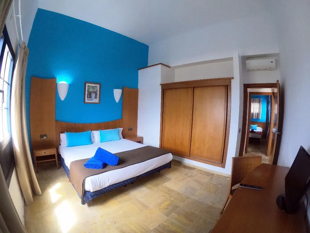 VILLA TWO BEDROOMS Room, Vik  Coral Beach, Lanzarote