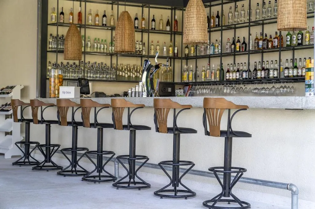 Beach, Alesta Midtown, Dalaman