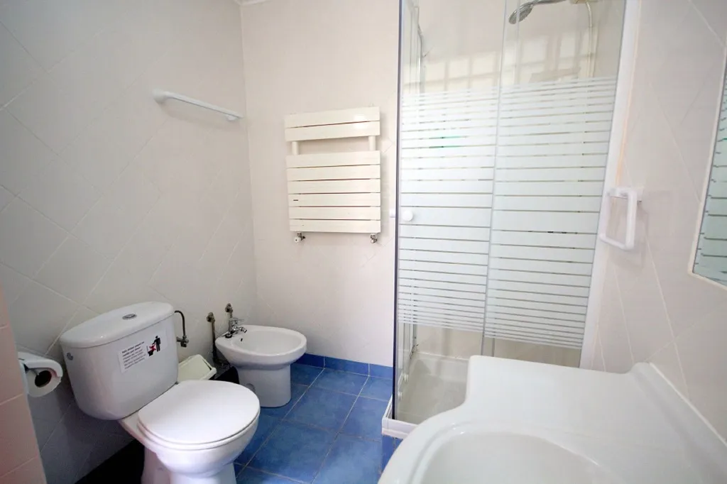 APARTMENT CAPACITY 6 Room, Quinta Da Vigia, Lisbon