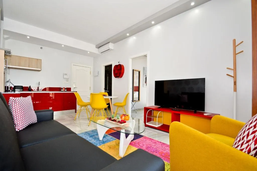 Room, The Zentral Arenal Suites, Seville