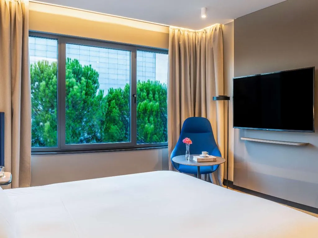 TWIN CLASSIC Room, Pullman Madrid Airport Feria, Madrid
