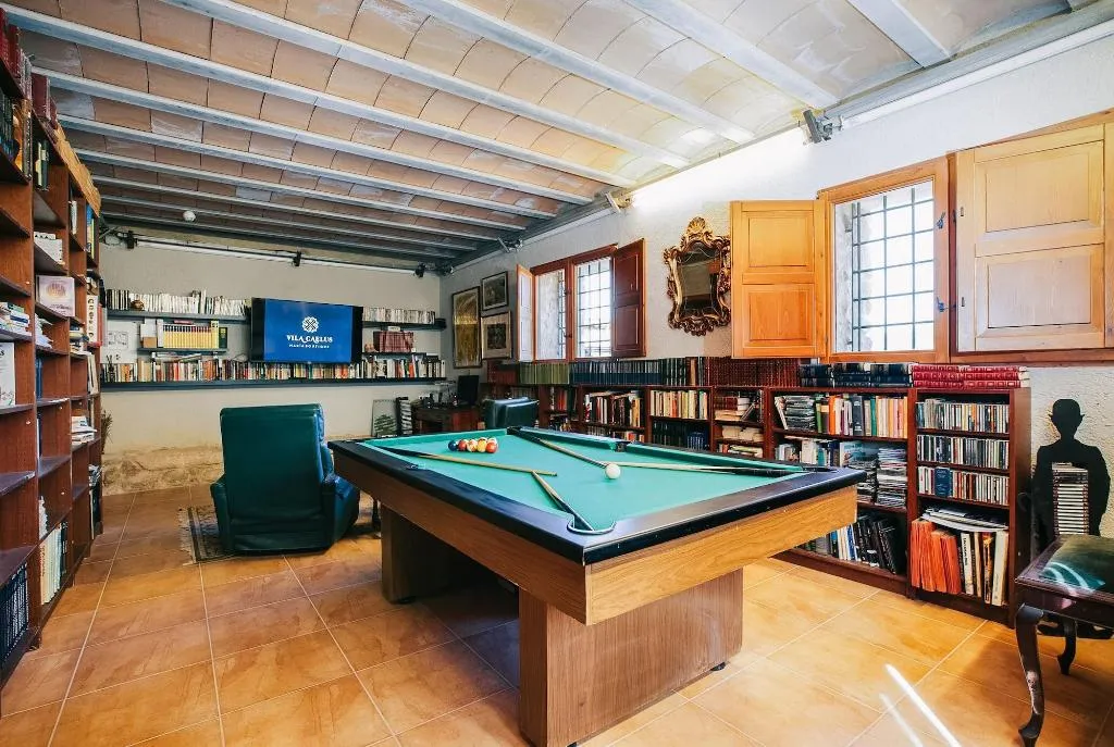 Sports and Entertainment, Vila Caelus Masia Boutique, Barcelona
