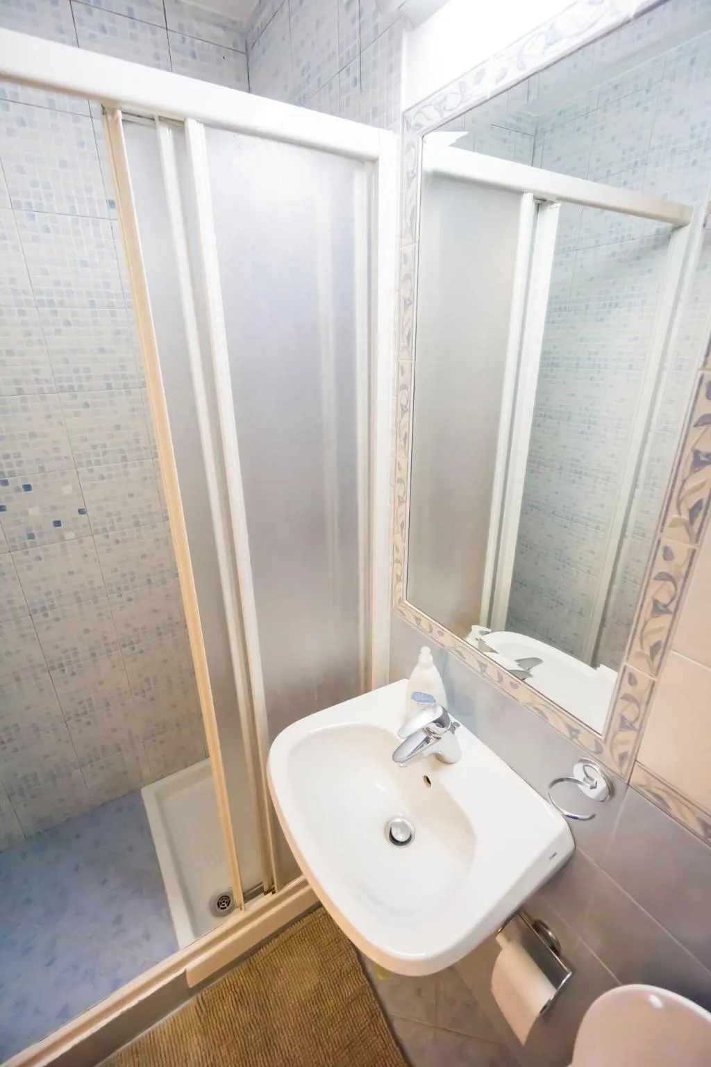 Room, Funny Palace Hostel, Naples