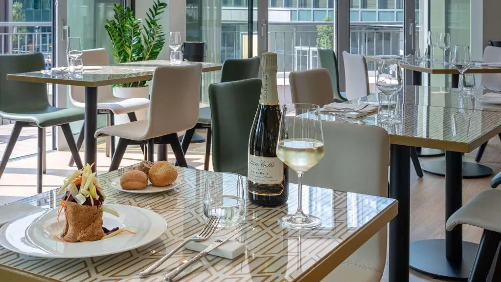 Restaurant, Hotel Tocq, Milan