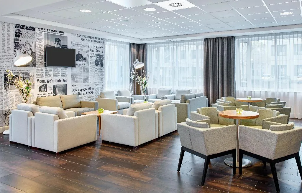 Lobby, Holiday Inn Express Amsterdam Schiphol, Amsterdam