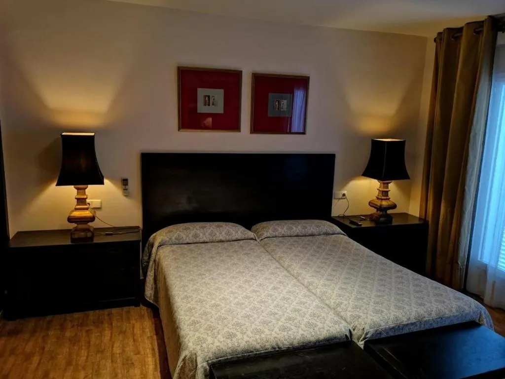 Room, Hostal Tres Soles, Costa Del Sol