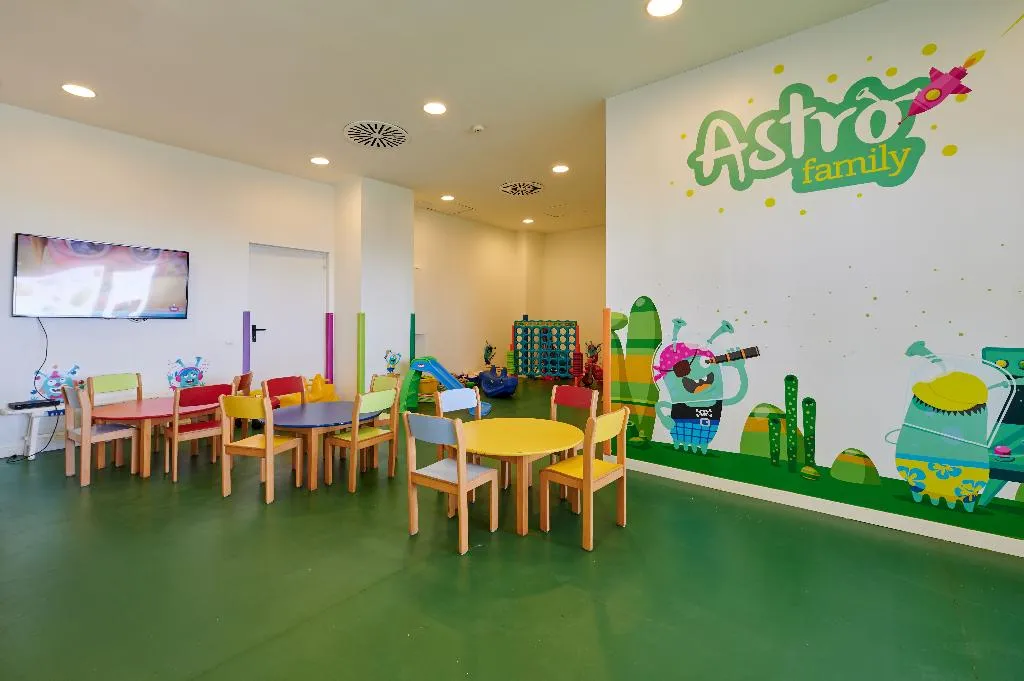 Sports and Entertainment, Alua Calas de Mallorca Resort, Majorca