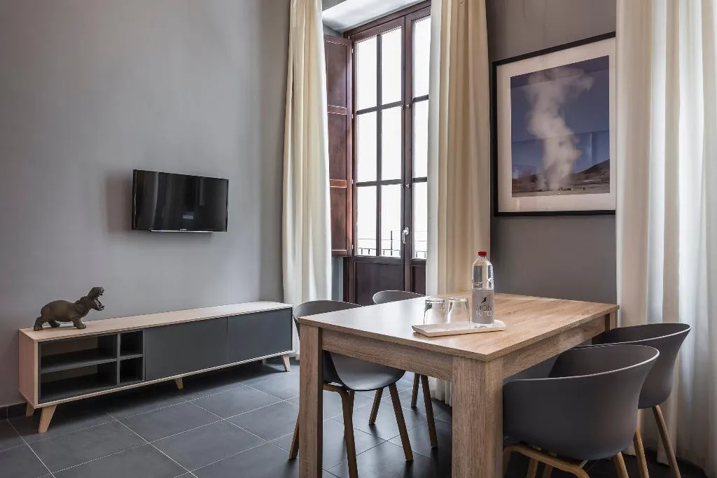 APARTMENT ONE BEDROOM Room, Catalina Suites San Nicolas 3*, Valencia