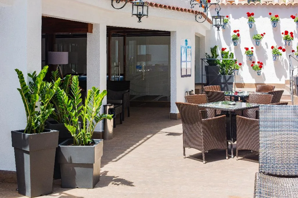 Terrace, Hotel Neptuno Calella, Costa Brava