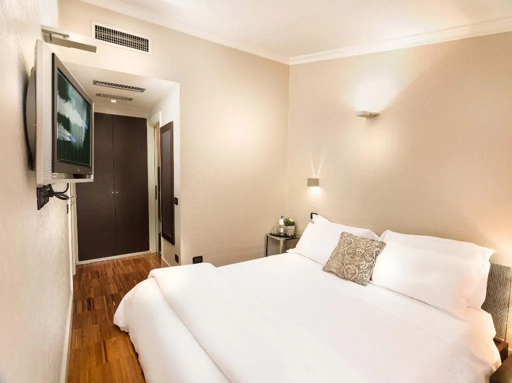 JUNIOR SUITE CAPACITY 1 Room, TownHouse 12, Milan