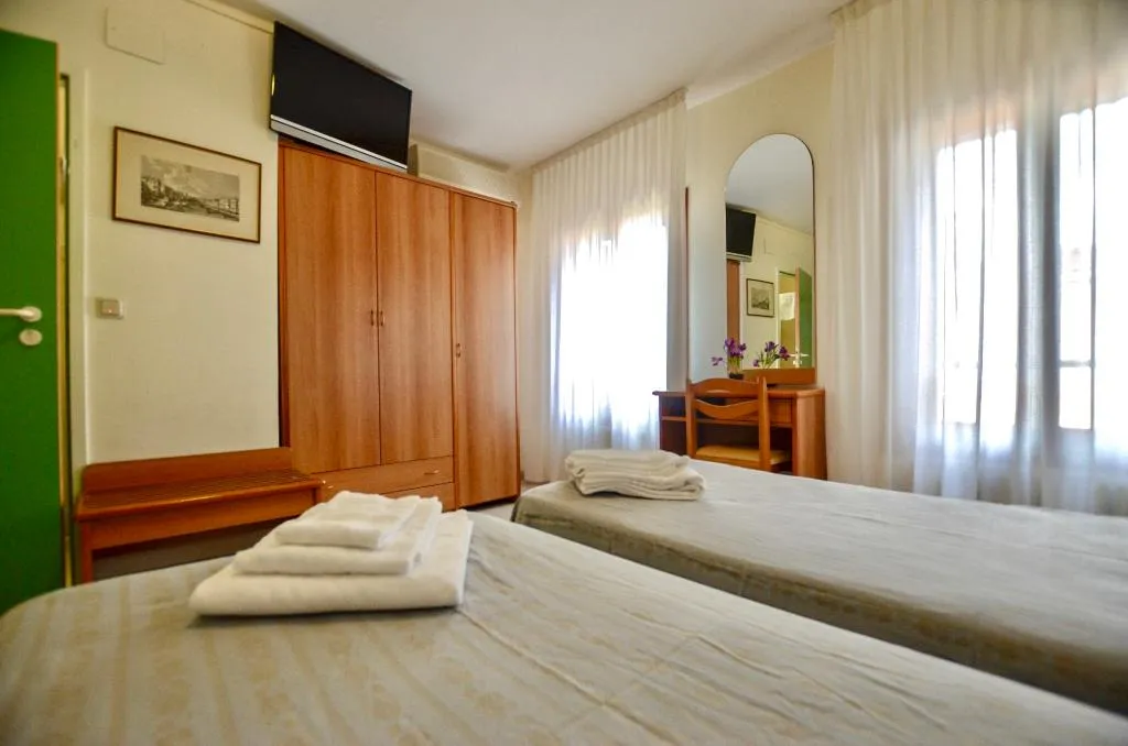 TRIPLE STANDARD Room, Locanda Silva, Venice