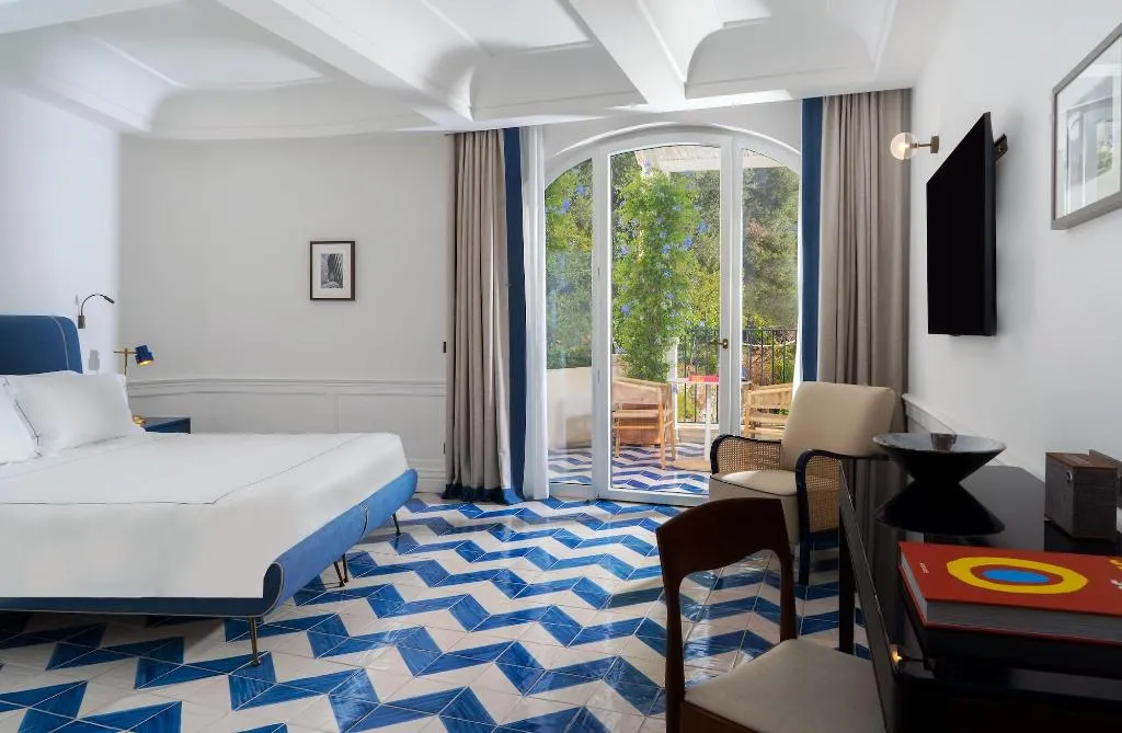 Room, Borgo Santandrea, Naples