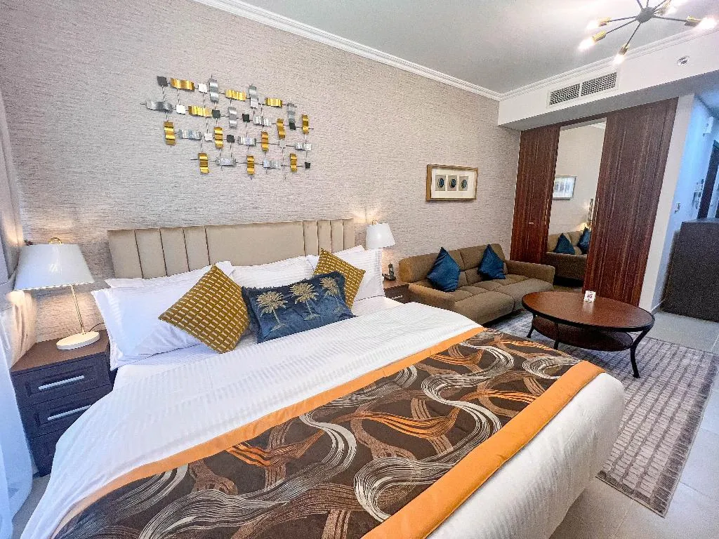 STUDIO ONE BEDROOM ONE BATHROOM Room, Goldcrest Executive, Dubai