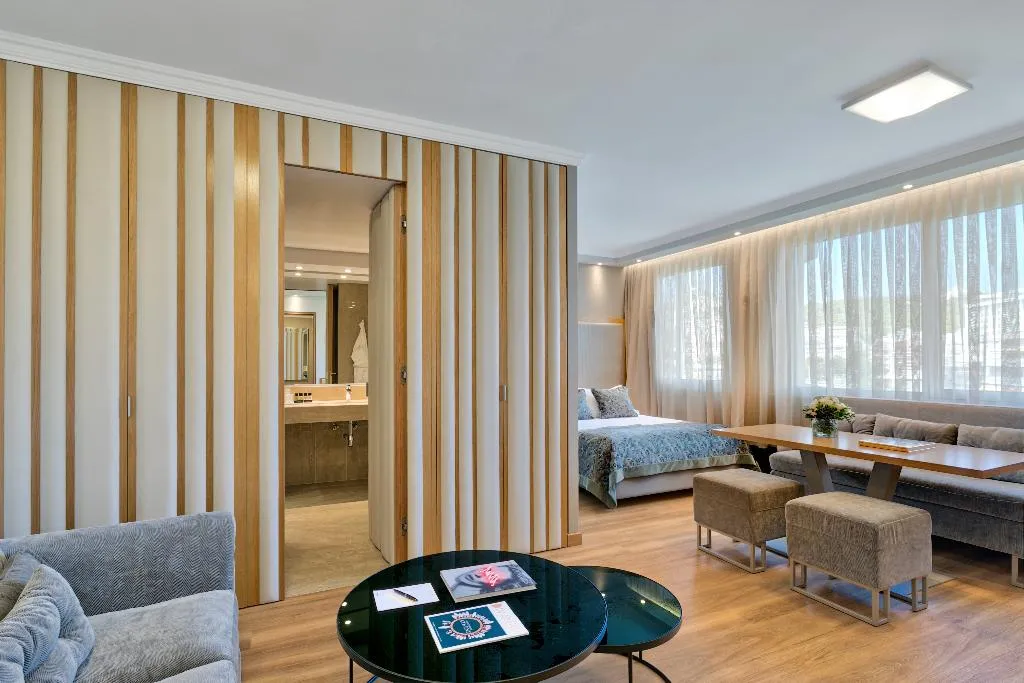 Room, Divani Caravel, Athens