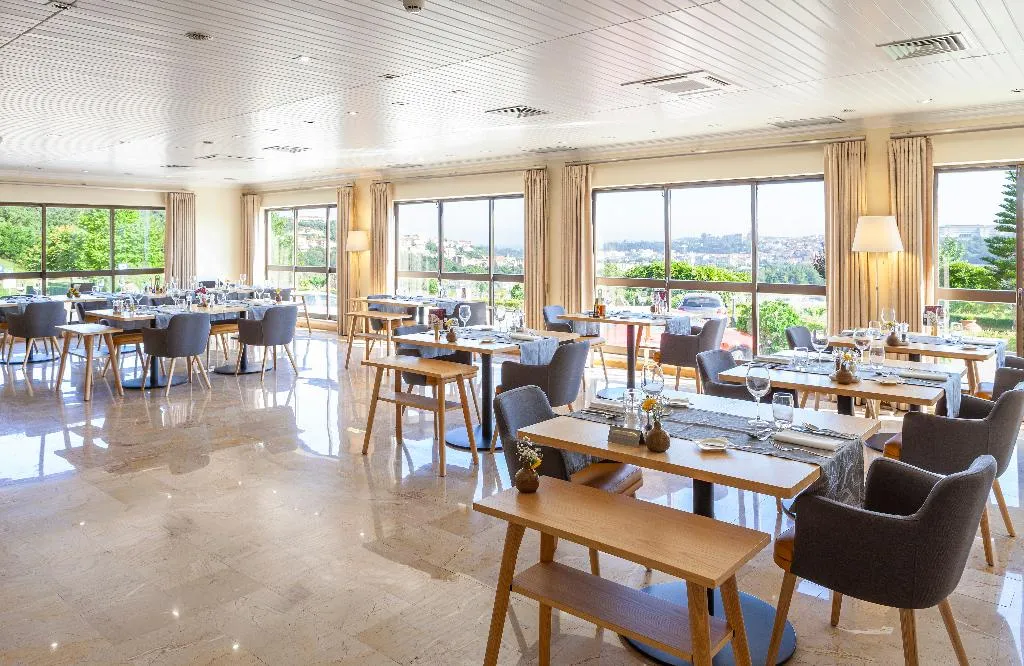 Restaurant, D. Luis - Coimbra, Porto