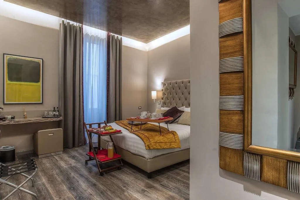 DOUBLE SUPERIOR QUEEN BED Room, Colonna Suite Del Corso, Rome