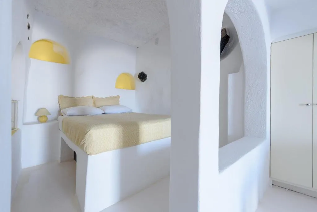 Room, Abyssanto Suites & Spa, Santorini