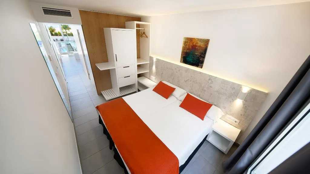 Room, Lara, Gran Canaria