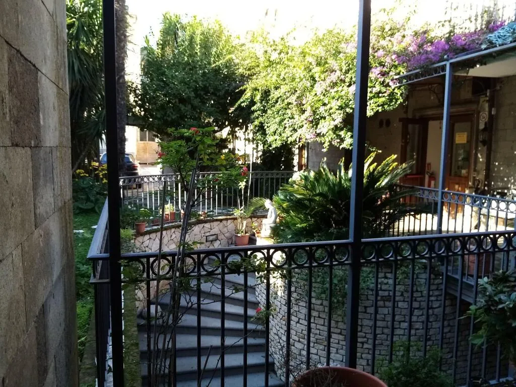 Terrace, Albergo Pace, Naples