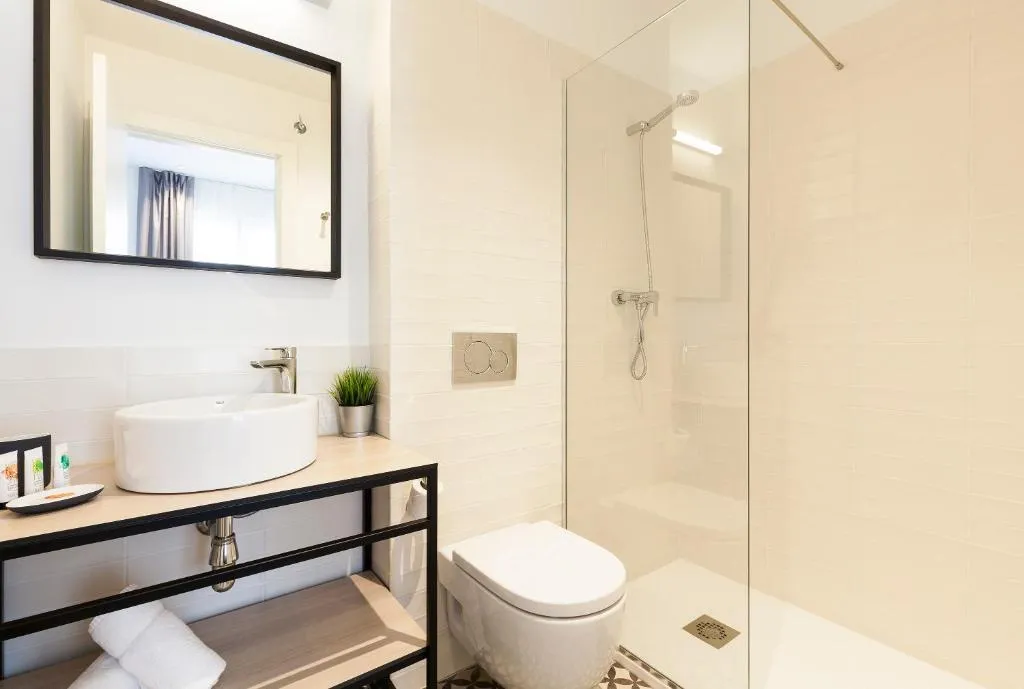 APARTMENT THREE BEDROOMS Room, Aspasios Poblenou Apartments, Barcelona