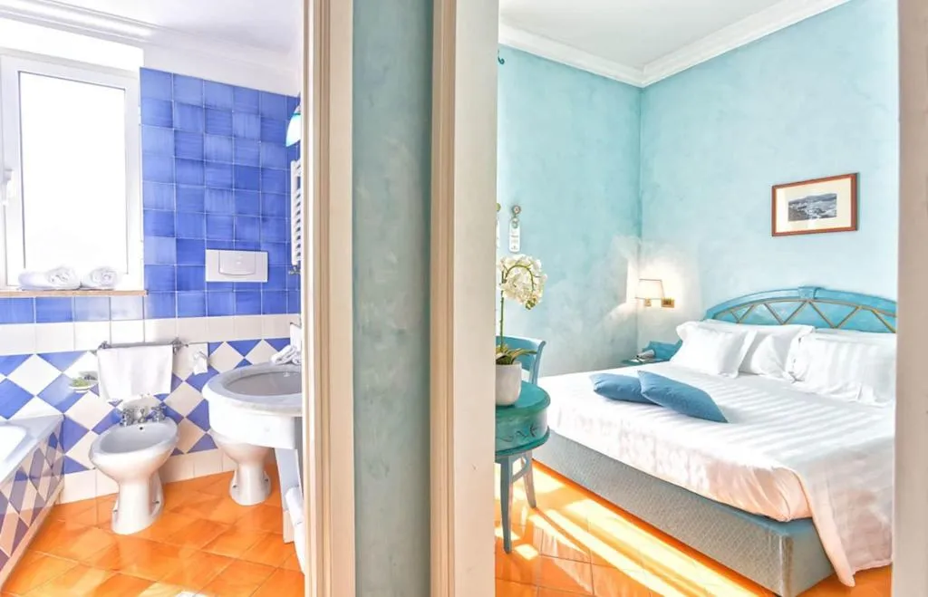 SINGLE STANDARD Room, Miramare e Castello, Naples