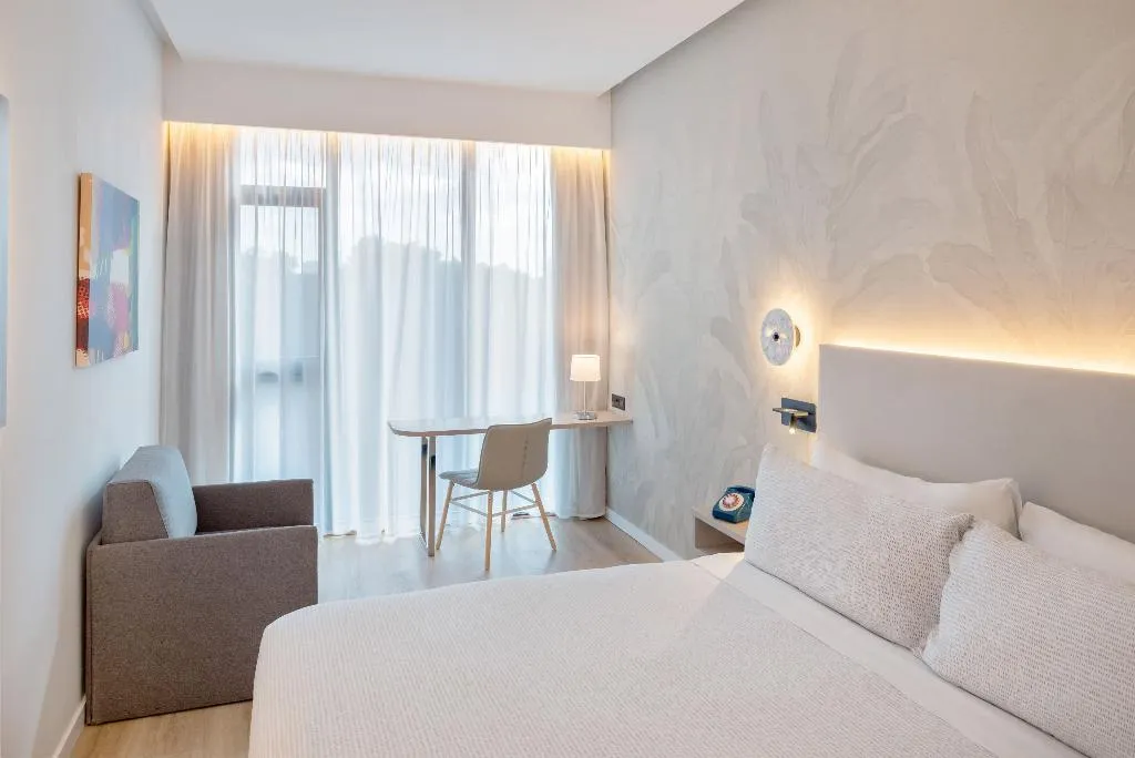 STUDIO KING SIZE BED Room, Innside By Meliá Tenerife Santa Cruz, Tenerife