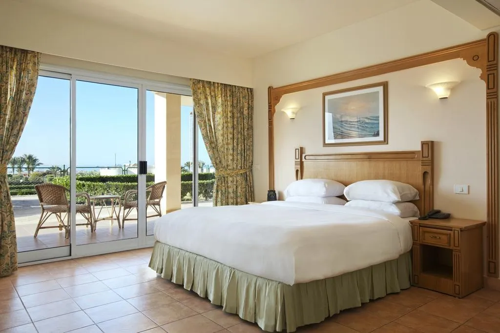 FAMILY ROOM SUPERIOR Room, Long Beach Resort, Red Sea Riviera