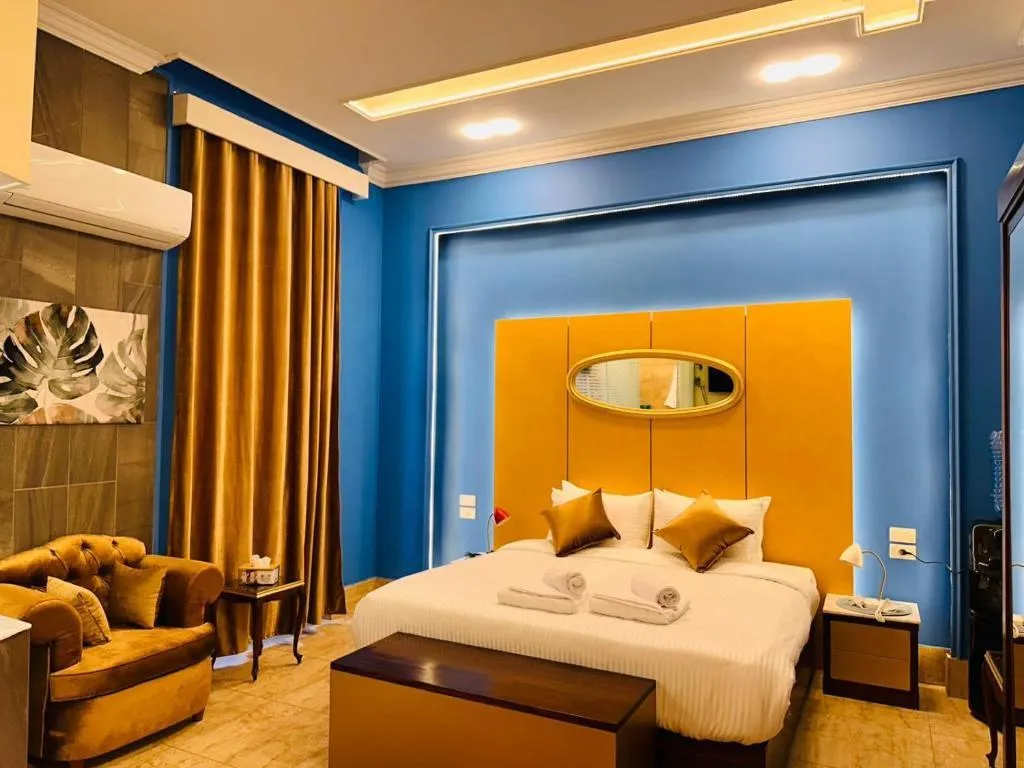 DOUBLE STANDARD Room, Ga Plus, Cairo